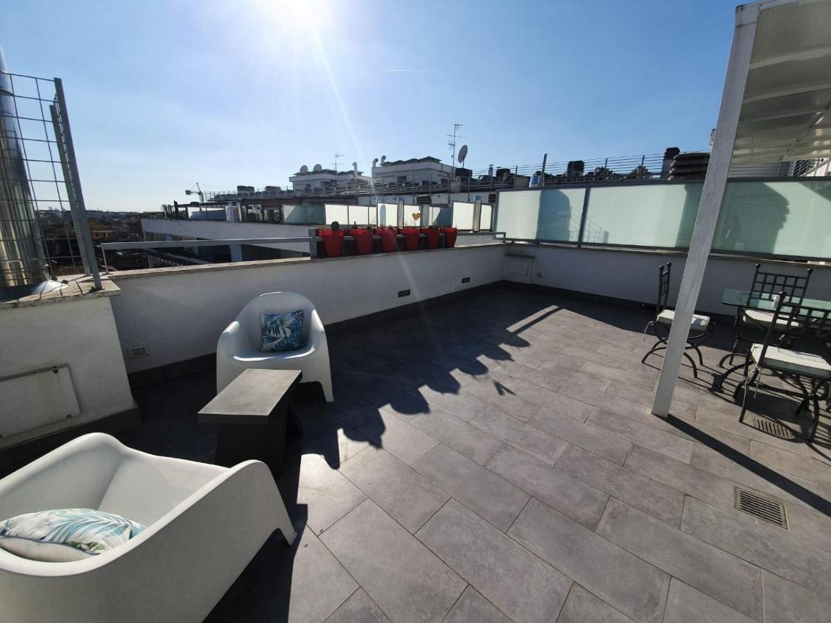 Penthouse 41 In Trastevere With Big Terrace Rom Exterior foto