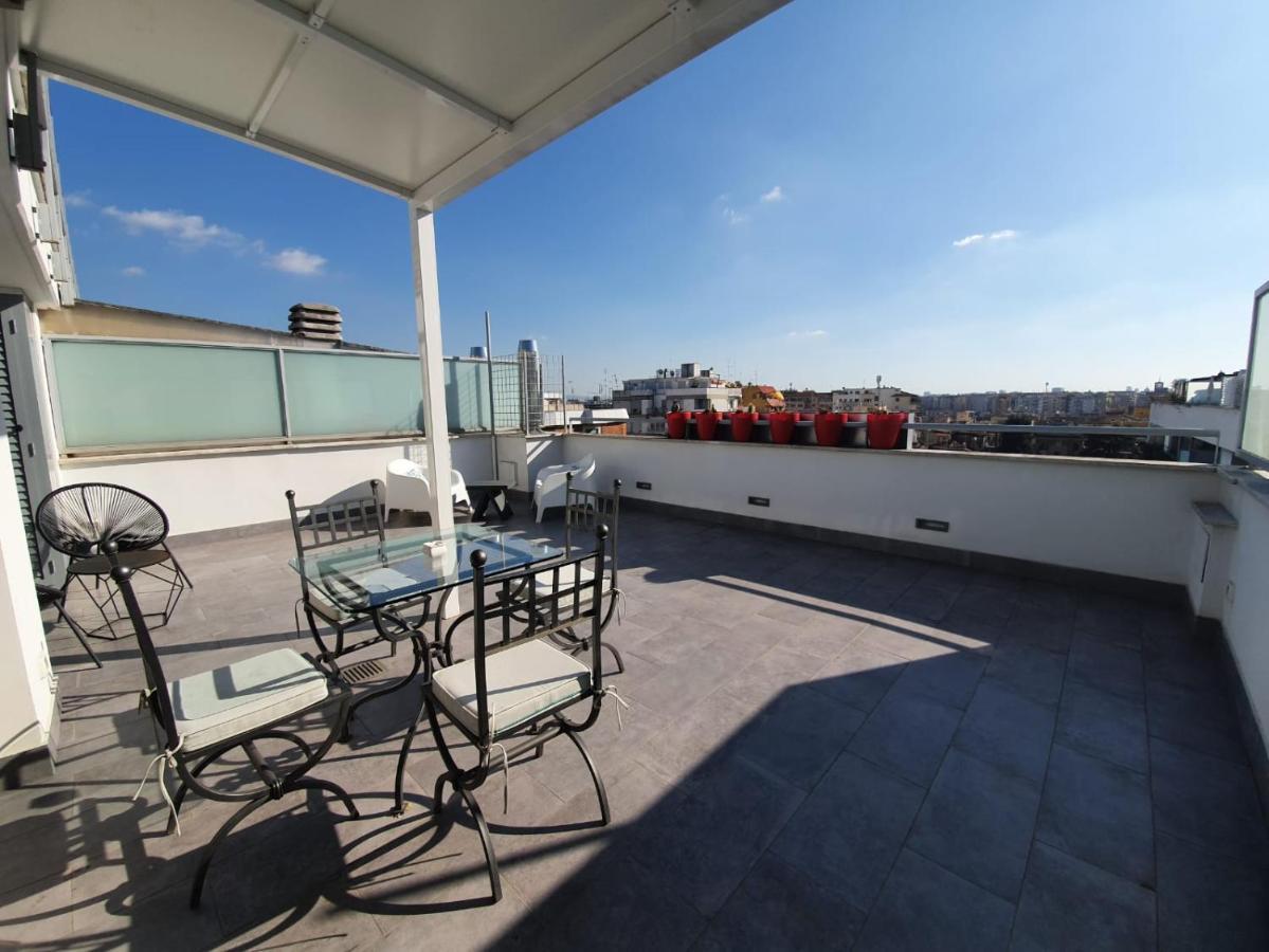 Penthouse 41 In Trastevere With Big Terrace Rom Exterior foto